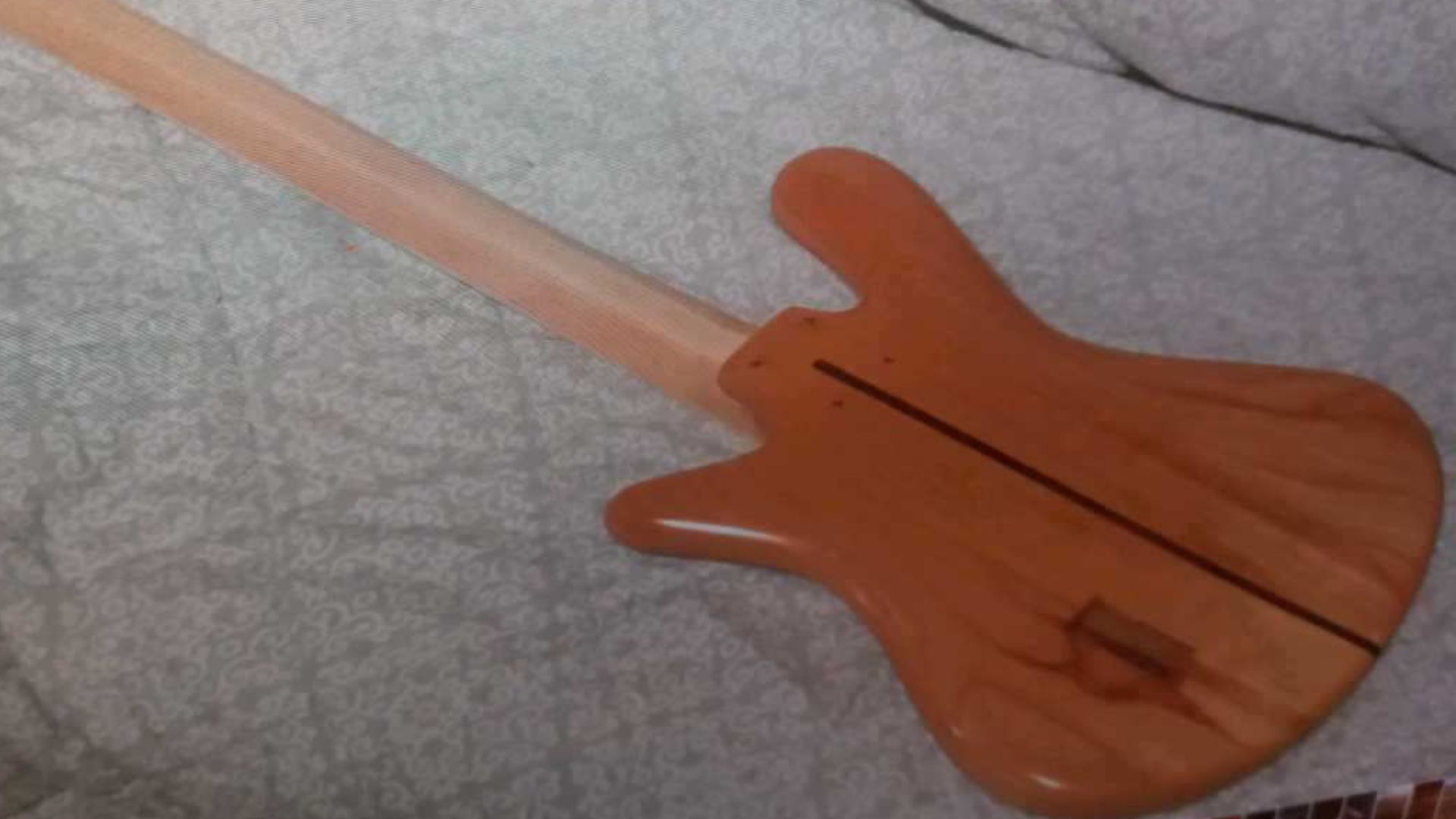 Demystifying Bass Guitar Neck Thickness: Playability and Measurement